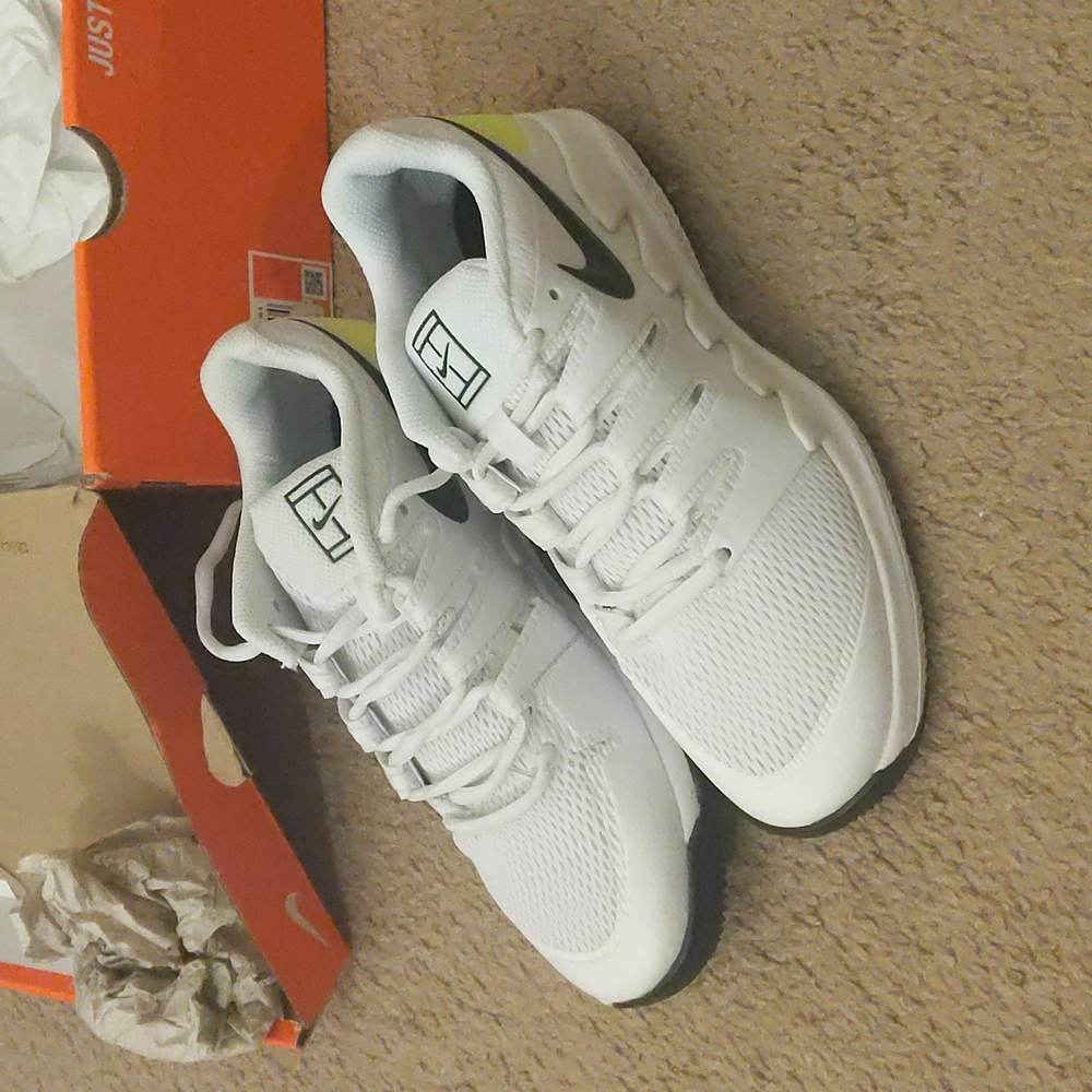 Vapor X Nike tennis shoes women's 7 38